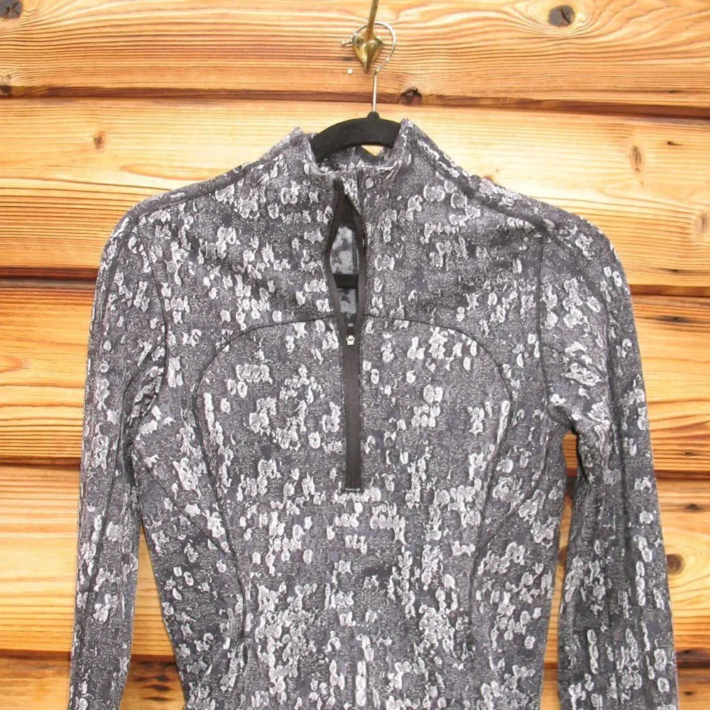 Lululemon Run Briskly 1/2 Zip Eventide Jacquard top Pullover